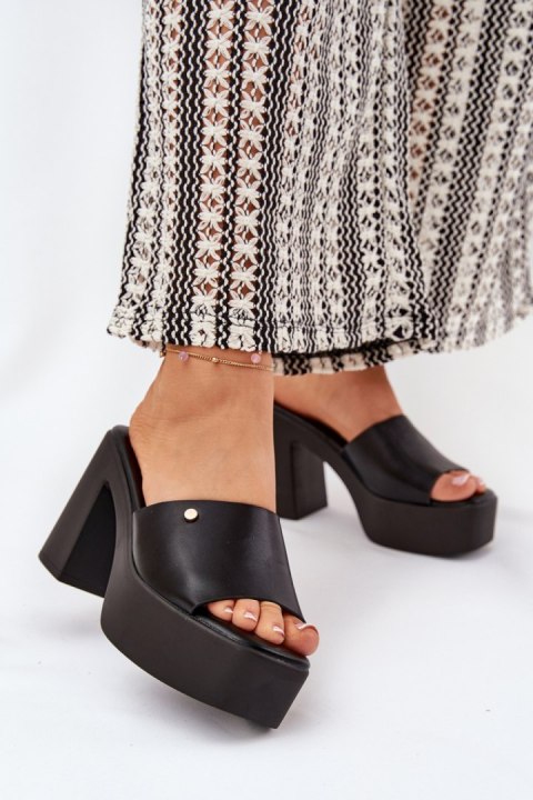 Klapki damskie Model Tamirella 218-2 Black - Step in style Klapki damskie Model Tamirella 218-2 Black - Step in style