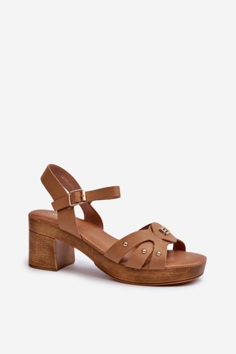 Sandały Model Assames 24SD98-6758 Brown - Step in style Sandały Model Assames 24SD98-6758 Brown - Step in style