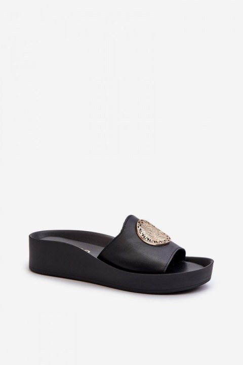 Klapki damskie skórzane Model Zazoo 2920 Black - Step in style Klapki damskie skórzane Model Zazoo 2920 Black - Step in style