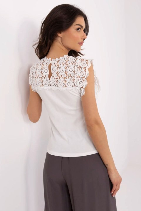 Bluzka Model NM-BZ-JX-09226.85 White - NM Bluzka Model NM-BZ-JX-09226.85 White - NM