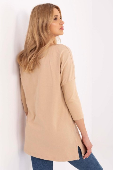 Bluzka damska Model CLM-BZ-0052.37 Camel Bluzka damska Model CLM-BZ-0052.37 Camel