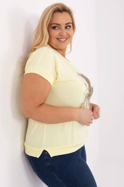Bluzka damska Plus size Model RV-BZ-A602.89 Light Yellow - Relevance Bluzka damska Plus size Model RV-BZ-A602.89 Light Yellow - Relevance