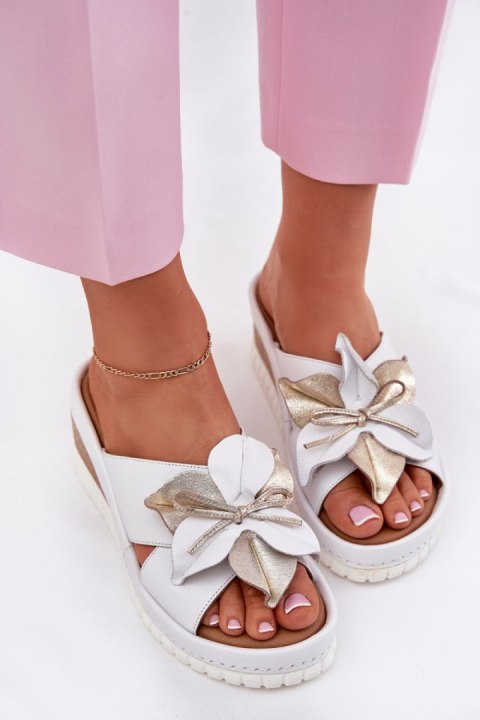 Klapki damskie Model Artiker 52C0537 White Klapki damskie Model Artiker 52C0537 White