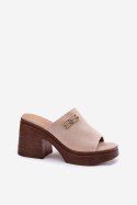 Klapki damskie Model Vinceza 17400 Beige