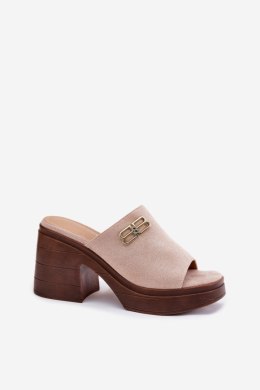 Klapki damskie Model Vinceza 17400 Beige