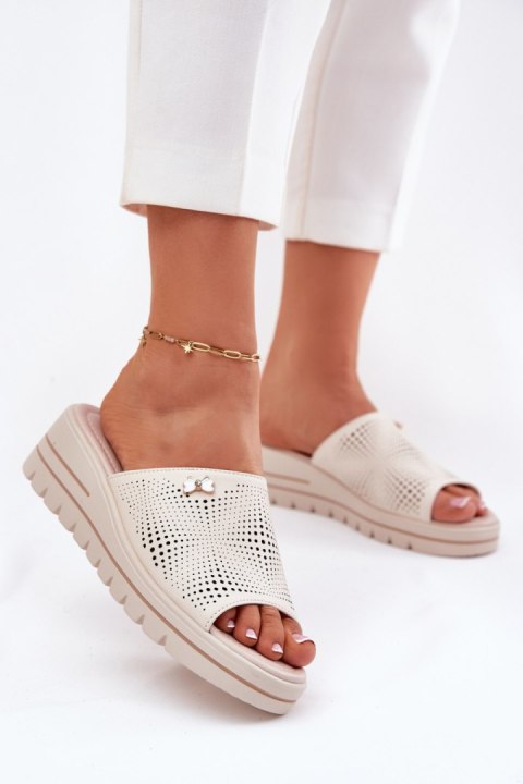 Klapki damskie skórzane Model Vinceza 41477 Beige Klapki damskie skórzane Model Vinceza 41477 Beige