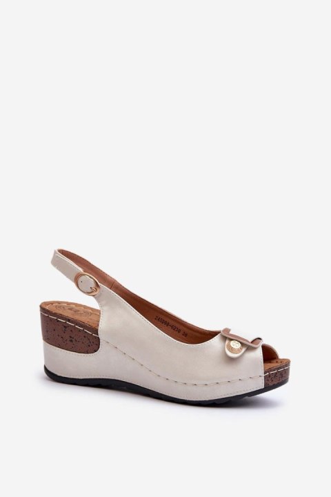 Sandały damskie Model Comfort Shoes Efravia 24SD98-6230 Silver Sandały damskie Model Comfort Shoes Efravia 24SD98-6230 Silver