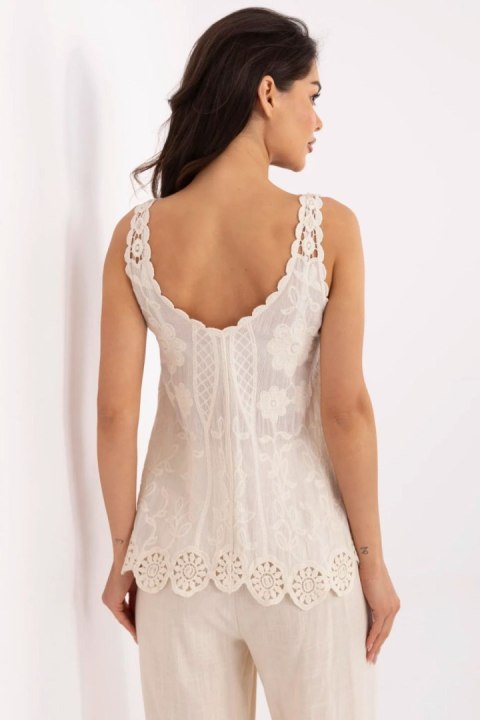 Bluzka top damski haftowany ażurowy Model MI-BZ-8823.73 beżowy beige Bluzka top damski haftowany ażurowy Model MI-BZ-8823.73 beżowy beige