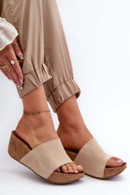 Klapki damskie Model Zazoo 40311 beżowe beige