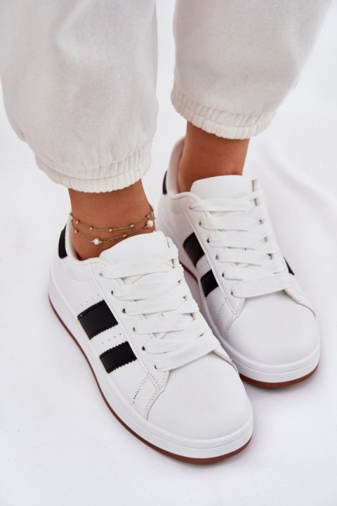 Buty Sportowe Sneakersy damskie Model Arlenina 25SP26-8233 białe White Buty Sportowe Sneakersy damskie Model Arlenina 25SP26-8233 białe White