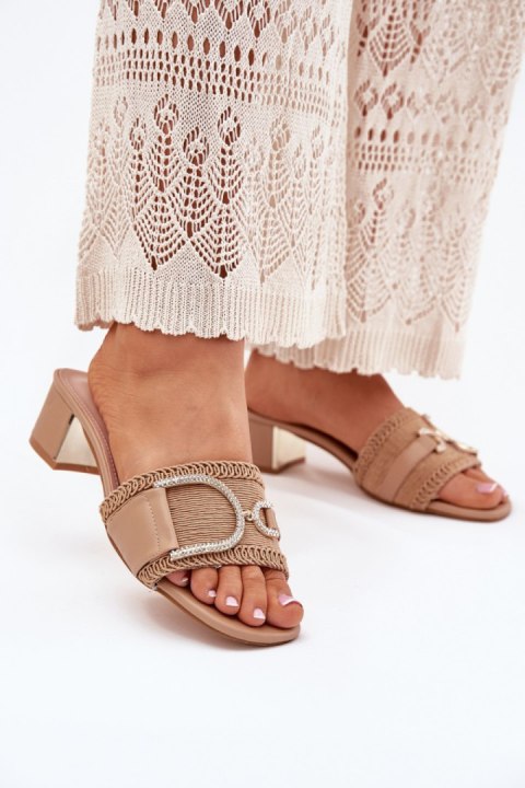 Klapki damskie Model Julinemi J1918 ciemny beżowy Dark Beige