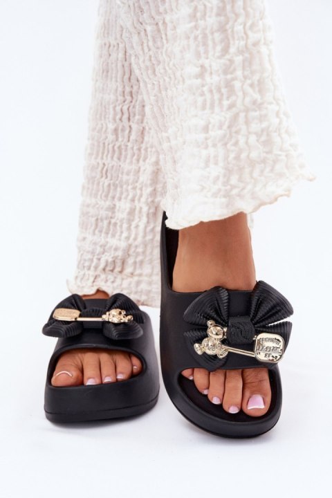 Klapki damskie Model Marlize M560 Black Klapki damskie Model Marlize M560 Black