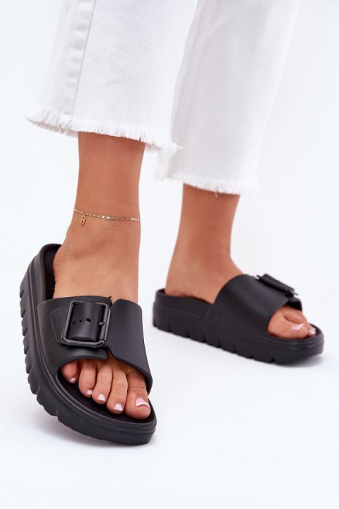 Klapki damskie Model Viasara 25SD97-8800 Black Klapki damskie Model Viasara 25SD97-8800 Black