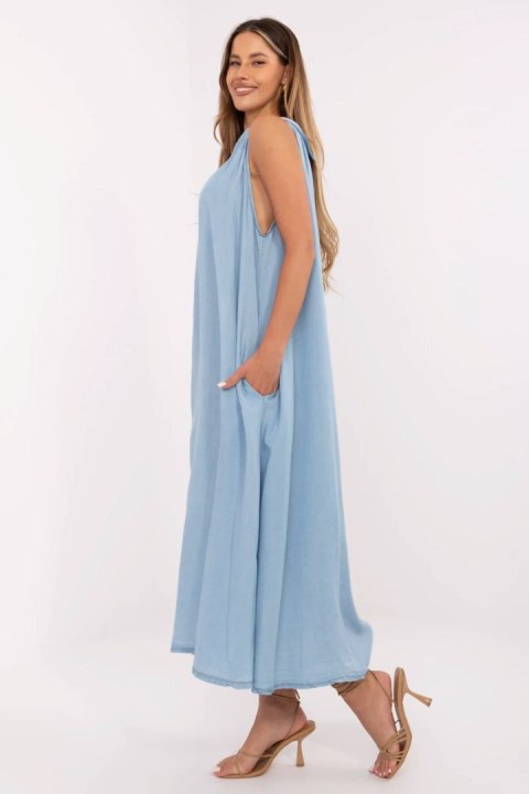 Sukienka damska jeansowa Model DHJ-SK-A7969.89 Blue - Italy Moda Sukienka damska jeansowa Model DHJ-SK-A7969.89 Blue - Italy Moda