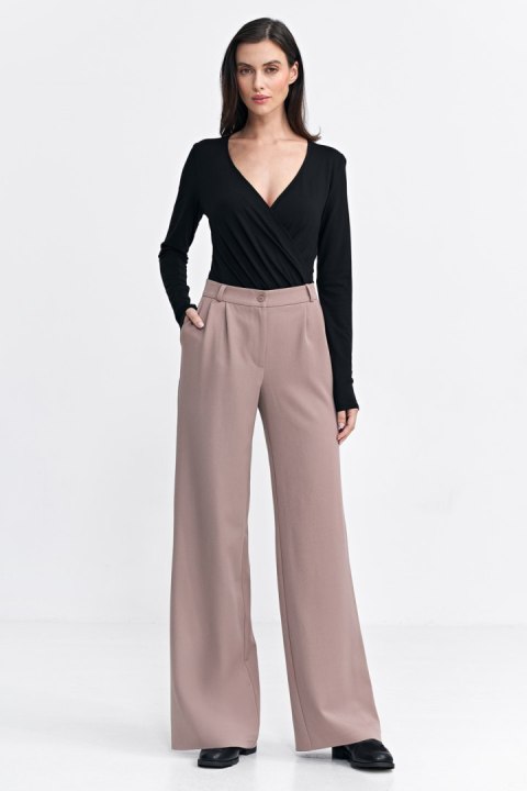 Spodnie damskie z zakładkami wide leg SD104 Beige - Nife Spodnie damskie z zakładkami wide leg SD104 Beige - Nife