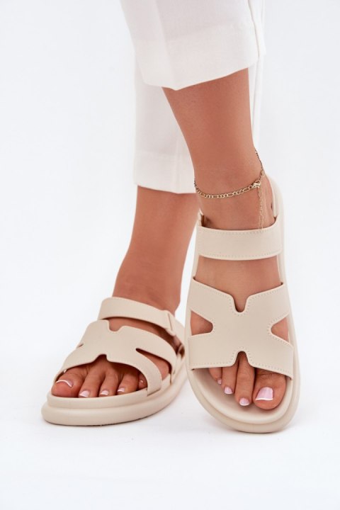 Klapki damskie Model Tavirae CK321P Beige Klapki damskie Model Tavirae CK321P Beige