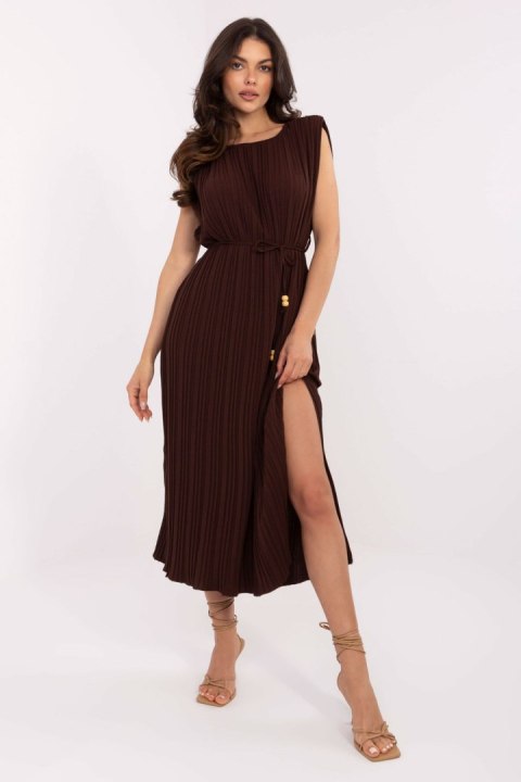 Sukienka damska Model DHJ-SK-19830.00 Dark Brown - Italy Moda Sukienka damska Model DHJ-SK-19830.00 Dark Brown - Italy Moda