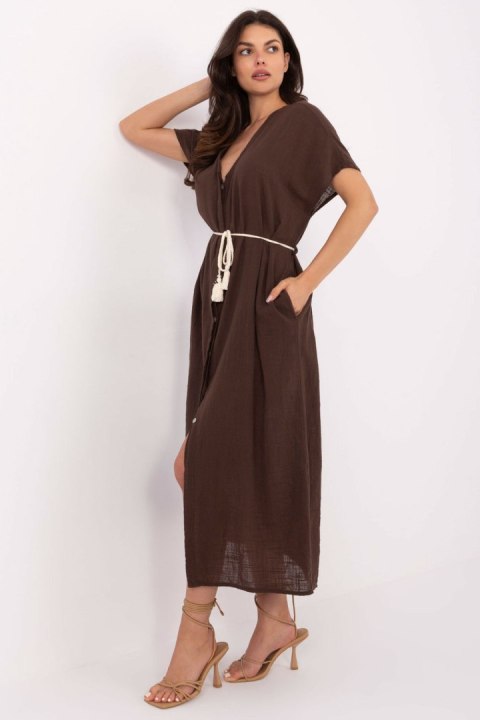 Sukienka damska Model TW-SK-BI-2022126.59 Dark Brown - Och Bella Sukienka damska Model TW-SK-BI-2022126.59 Dark Brown - Och Bella