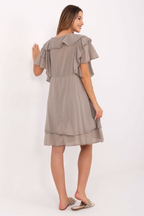 Sukienka damska Model MI-SK-102128.61 Dark Beige - Italy Moda Sukienka damska Model MI-SK-102128.61 Dark Beige - Italy Moda