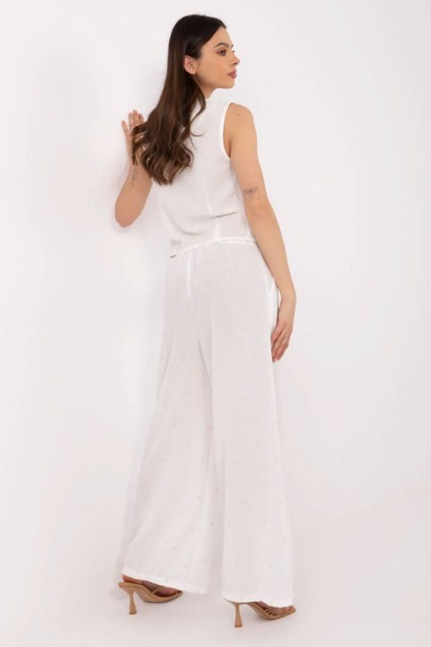 Komplet damski Model DHJ-KMPL-20882.66 White - Italy Moda Komplet damski Model DHJ-KMPL-20882.66 White - Italy Moda