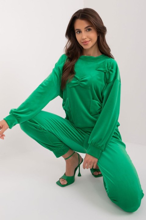 Komplet damski Model DHJ-KMPL-8850.68 Green - Italy Moda Komplet damski Model DHJ-KMPL-8850.68 Green - Italy Moda