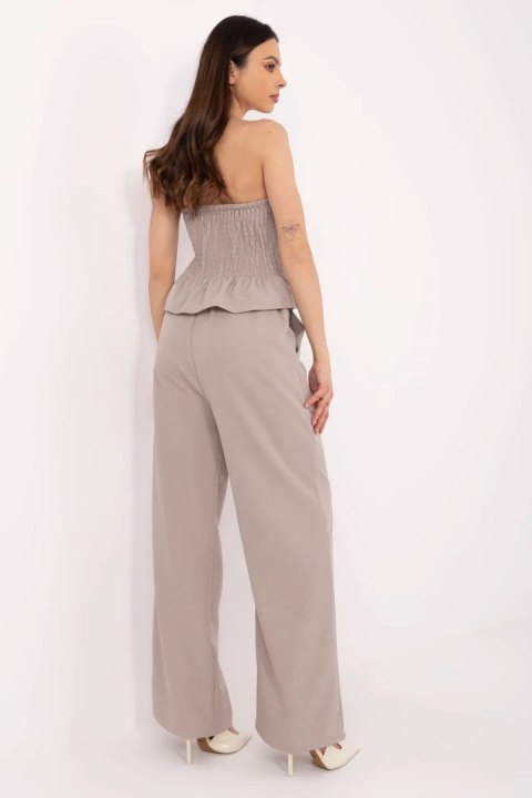 Komplet damski Model MI-KMPL-A2349.75 Dark Beige - Italy Moda Komplet damski Model MI-KMPL-A2349.75 Dark Beige - Italy Moda