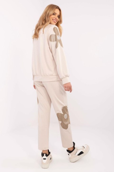 Komplet damski Model MI-KMPL-M6122.60 Beige - Italy Moda Komplet damski Model MI-KMPL-M6122.60 Beige - Italy Moda