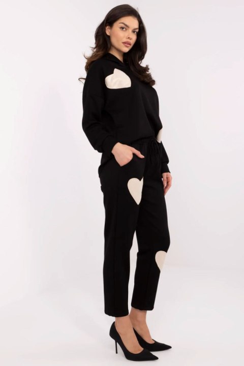 Komplet damski Model MI-KMPL-M61431.68P Black - Italy Moda Komplet damski Model MI-KMPL-M61431.68P Black - Italy Moda