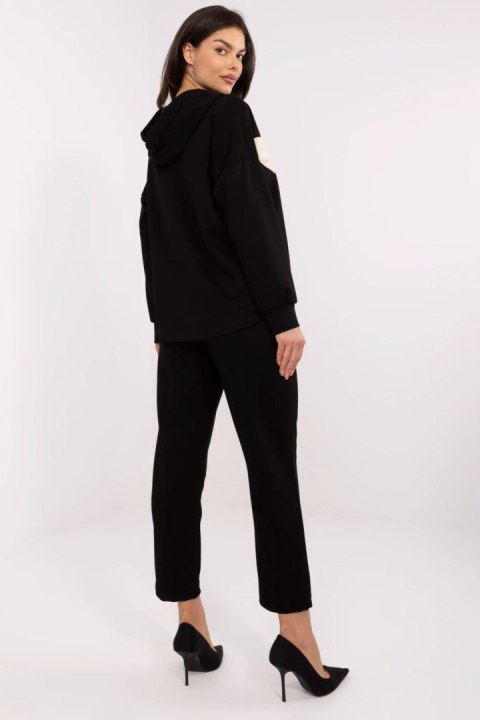 Komplet damski Model MI-KMPL-M61431.68P Black - Italy Moda Komplet damski Model MI-KMPL-M61431.68P Black - Italy Moda