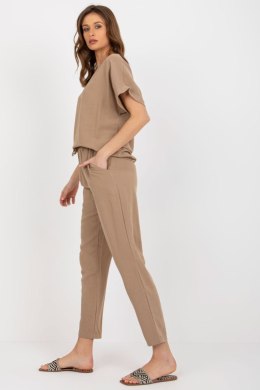 Komplet damski Model WN-KMPL-VE41/42.68P Dark Beige - Rue Paris
