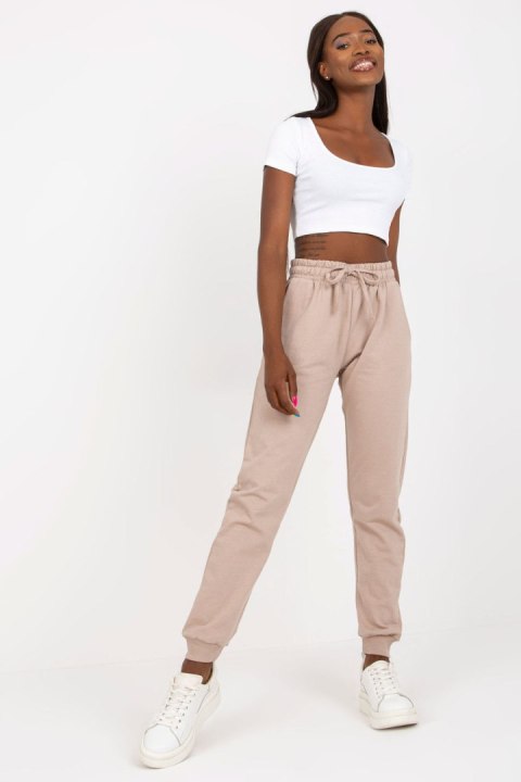 Spodnie damskie dresowe Model B-006.55 Beige - BFG Spodnie damskie dresowe Model B-006.55 Beige - BFG