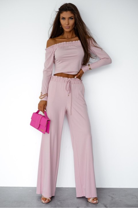 Komplet damski Model Avila 295621452 Pink - LaBalancia Komplet damski Model Avila 295621452 Pink - LaBalancia