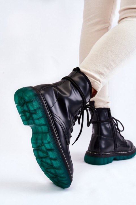 Botki Glany Model Trinah 22BT35-5079 Black_Green Botki Glany Model Trinah 22BT35-5079 Black_Green