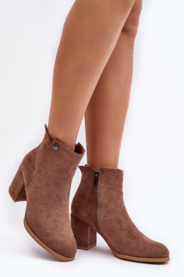 Botki Model Selela 23ZSSQ6936-11 Brown 
