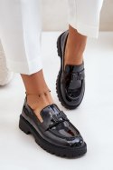Mokasyny Model Vinceza 62187 Black Lakier 
