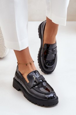 Mokasyny Model Vinceza 62187 Black Lakier 