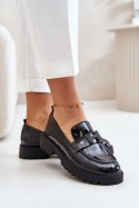 Mokasyny Model Vinceza 62187 Black Lakier 