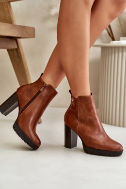 Botki Model Bioria UK157 Camel 