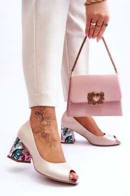 Czółenka Model Lewski Shoes 2608/K Beige Perła 