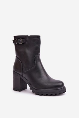 Botki Model Selavia LQ-83 Black 