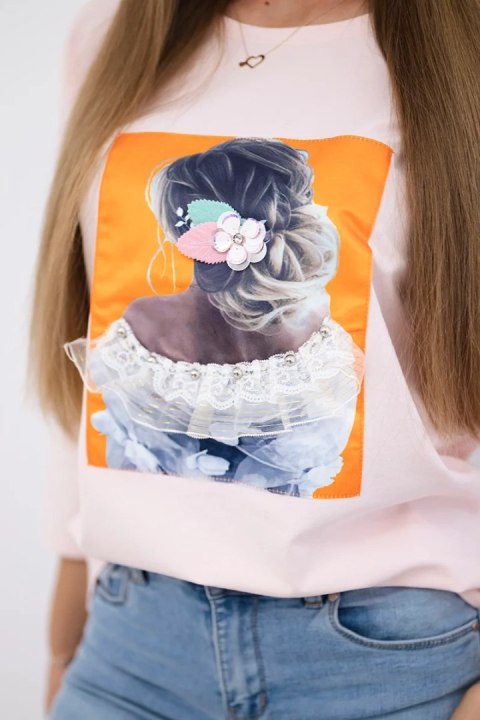 Bluzka z grafiką 3D, koronka pudrowy róż Bluzka z grafiką 3D, koronka pudrowy róż