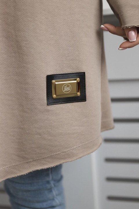 Bluza Narzutka z napisami cappuccino Bluza Narzutka z napisami cappuccino