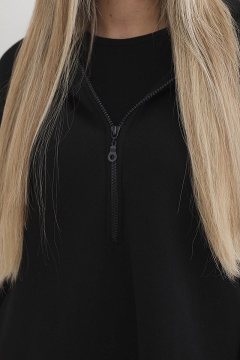 Bluza ocieplana z rozcięciami na bokach czarna Bluza ocieplana z rozcięciami na bokach czarna