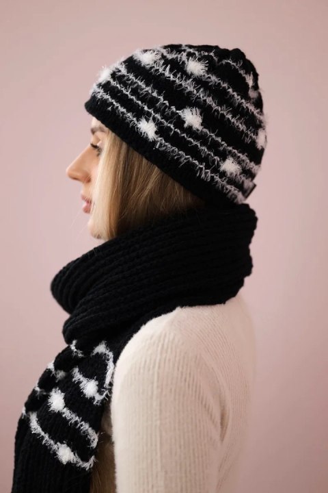 Komplet damski z szalem Anika K304 czarny  