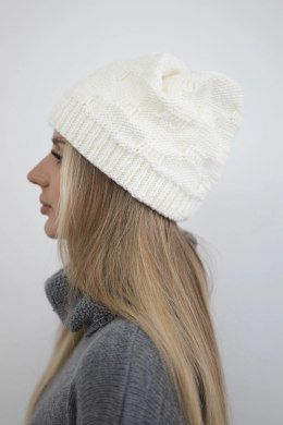 Czapka damska Nastia K373 ecru  