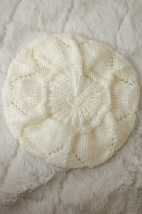 Czapka damska Sofia K369 ecru  