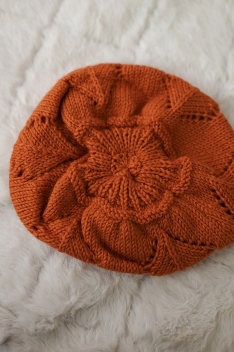 Czapka damska Sofia K369 pomarańczowa  