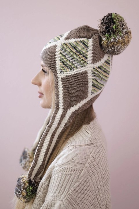 Czapka damska uszatka Eunika K322 cappuccino+ecru  