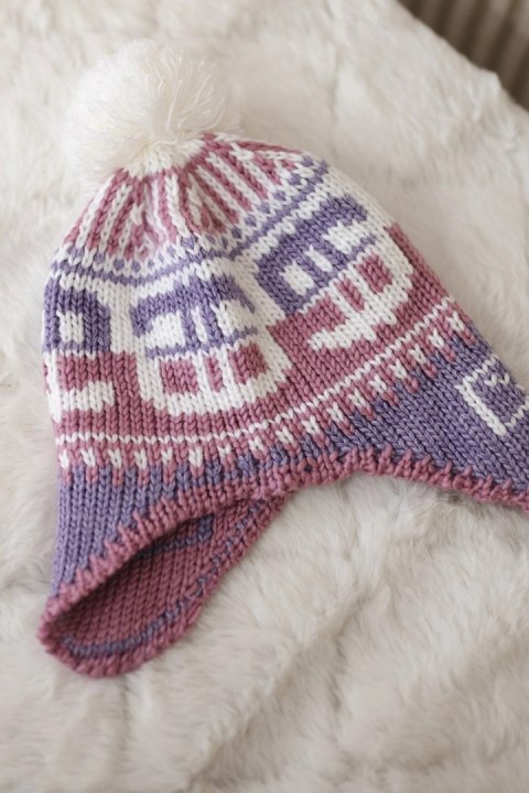 Czapka damska z pomponem Rosa K368 fioletowy+biały+ciemny różowy  