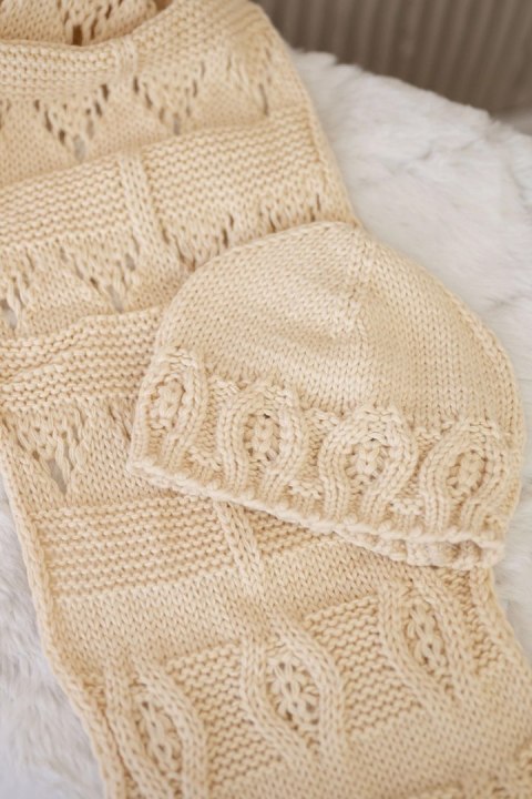 Komplet damski z szalem Adrianna K417 beżowy  